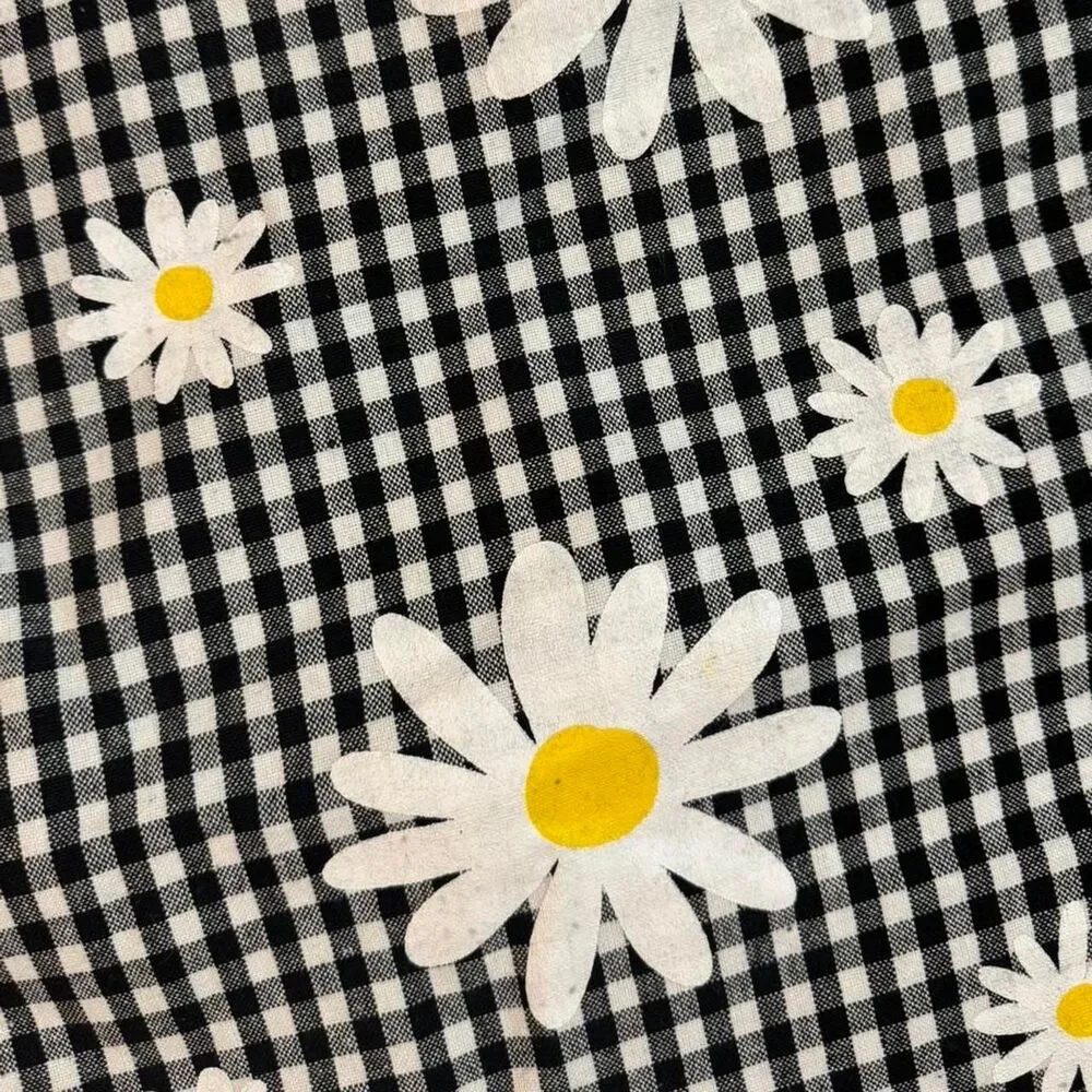NWT PBS Homegoods Black and white gingham‎ daisy print cotton table runner